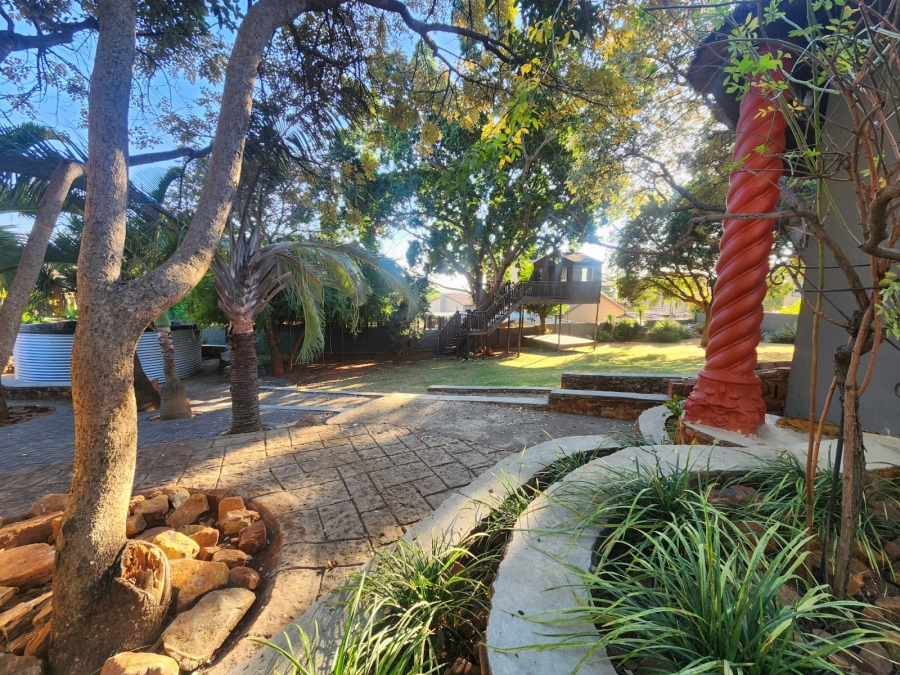 5 Bedroom Property for Sale in Cashan North West